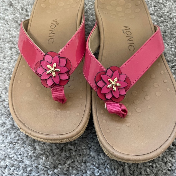 Vionic Pink Sandals - Picture 1 of 4
